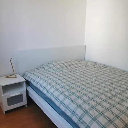 Eiffel Tower/montparnasse-minimalist Flat-4 Pers *
